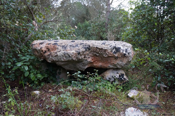 dolmen grotta