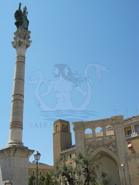 colonna di sant'oronzo a Lecce