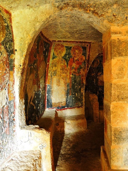 cripta di santa margherita a mottola 29