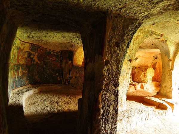 cripta di santa margherita a mottola 44