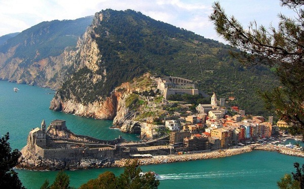 La chiesa di San Pietro a Portovenere