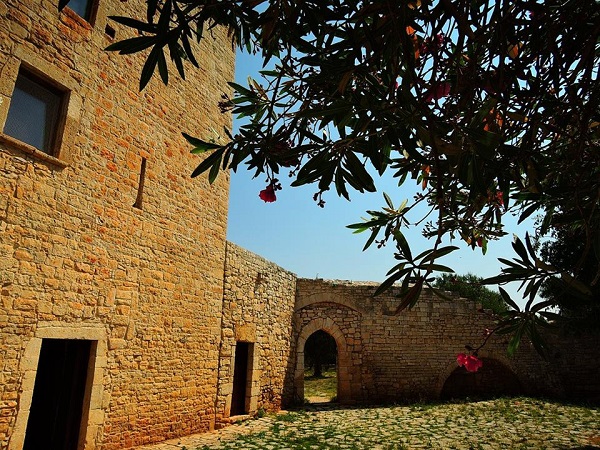 Il Casale fortificato di Balsignano