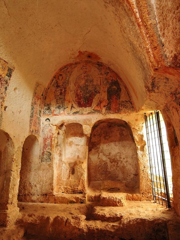 La chiesa rupestre di Lama d'Antico